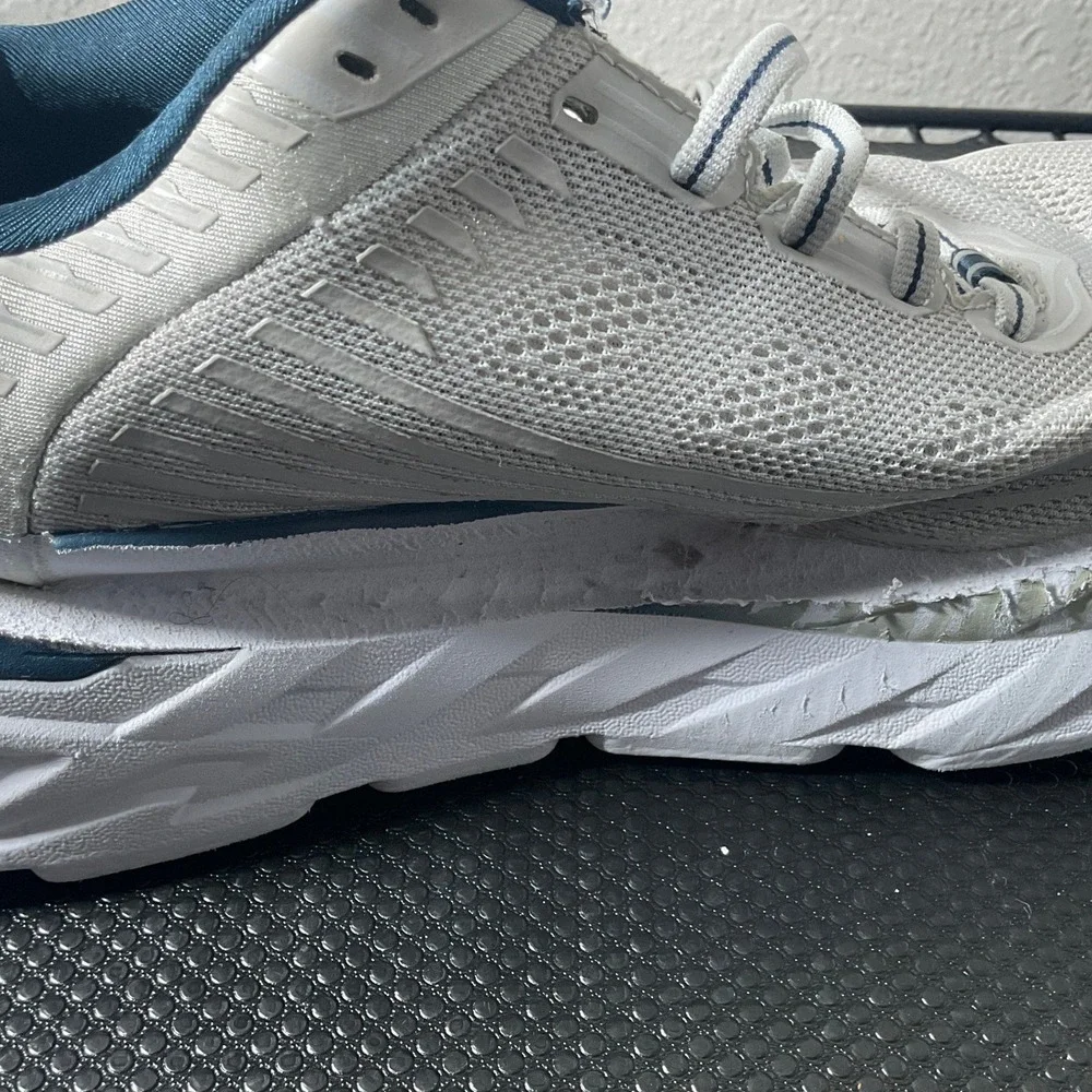 Hoka One One Bondi 6 Womens 9.5 Lunar Rock Running Shoes 1019270 LRNC